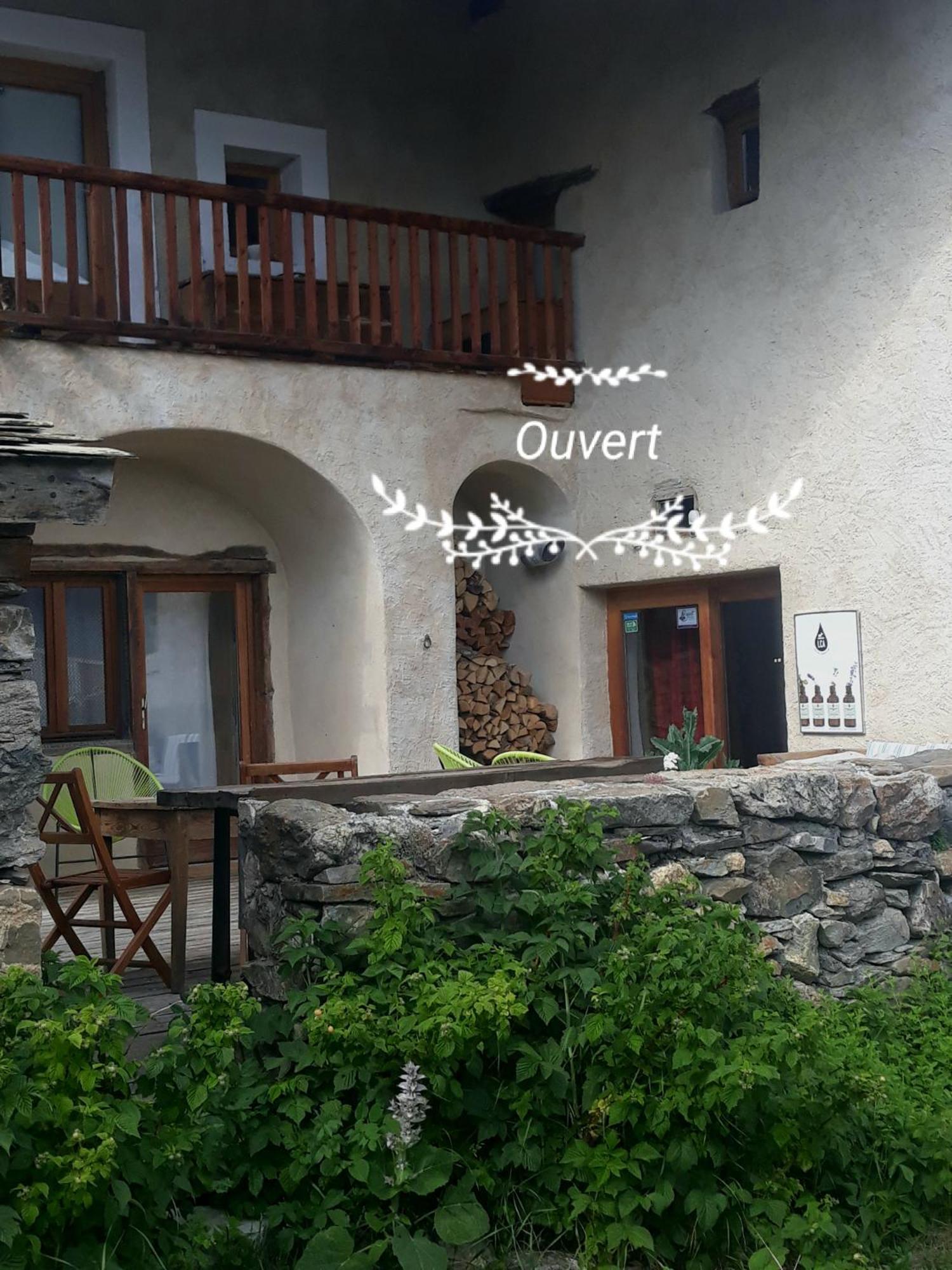 La Ferme De Beaute Bed and Breakfast Chateauroux-les-Alpes Eksteriør billede